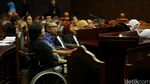 Para Ahli Urun Rembug di Uji Materi Pasal LGBT