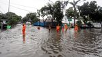 Jalan Trunojoyo Terendam Banjir