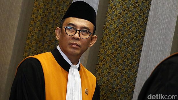 Hakim Agung: Pak Artidjo Tetap Hidup Bersahaja Seperti Orang Desa