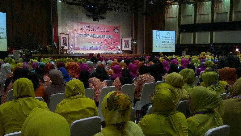 Mendagri: Negara Kita Besar, Tapi Urusan Daging dan Garam Saja Masih Impor Mendagri: Negara Kita Besar, Tapi Urusan Daging dan Garam Saja Masih Impor