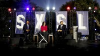 Leonardo Di Caprio bersama Presiden Barack Obama dan Katharine Hayhoe di White House, Washington DC, AS pada Senin malam (03/10/2016) waktu setempat. Aude Guerrucci-Pool/Getty Images/detikFoto.