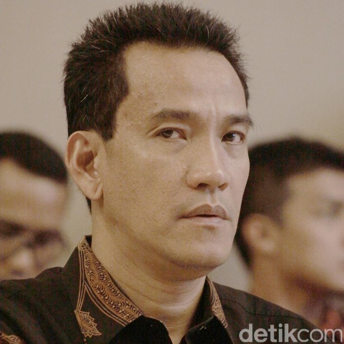 Refly Minta Jokowi Lebih Radikal Dalam Pemberantasan Korupsi