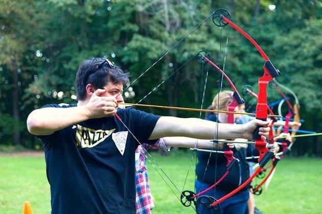 Orang Dewasa Juga Bisa Berkemah dengan Tema Pizza Ini