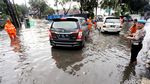 Jalan Trunojoyo Terendam Banjir