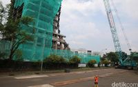 Persiapan Perobohan Gedung 17 Lantai di Bintaro