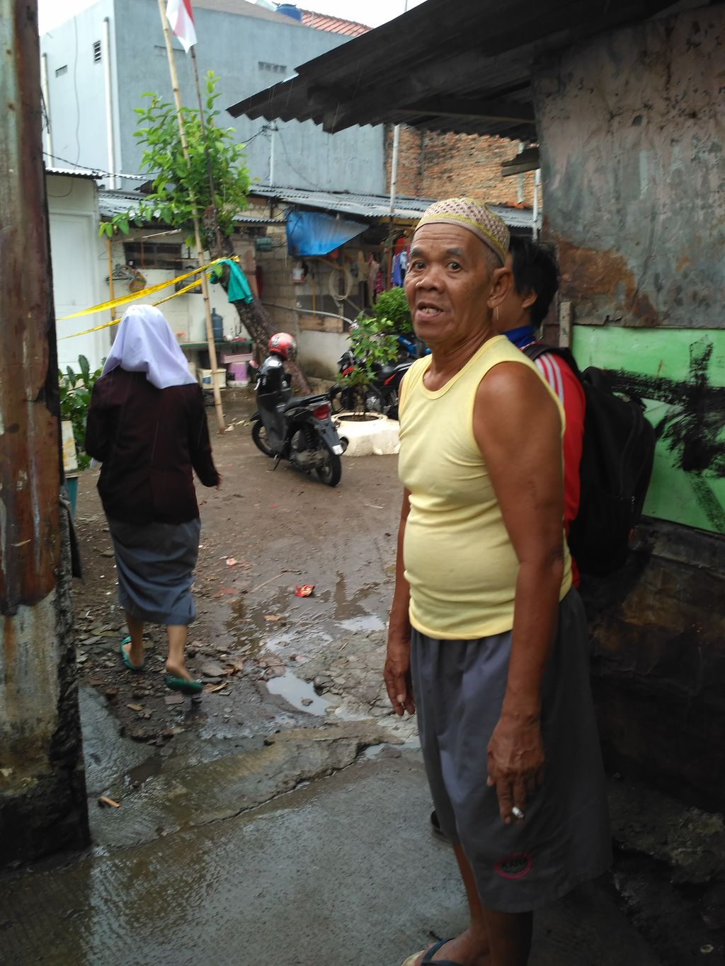 Tetangga tidak mengenal Anton (Bartanius/detikcom)