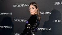 Sedangkan Olivia Culpo terlihat memamerkan kaki jenjangnya itu. Pascal Le Segretain/Getty Images/detikFoto.