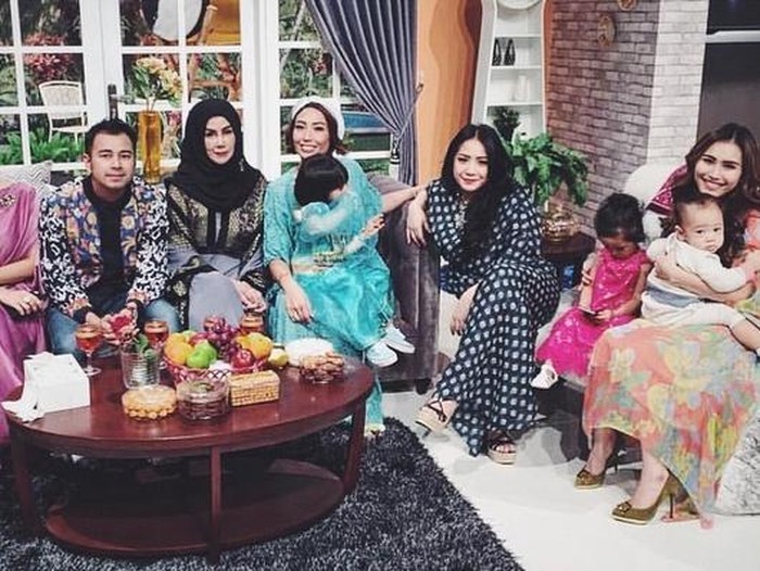 Kok Ibunda Raffi Ahmad Batal Laporkan Hater ke Polisi?