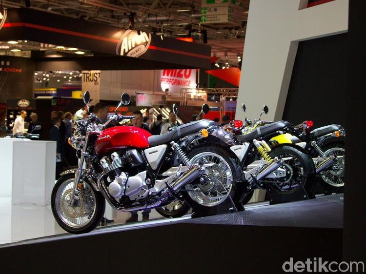 Si Old School Honda CB1100