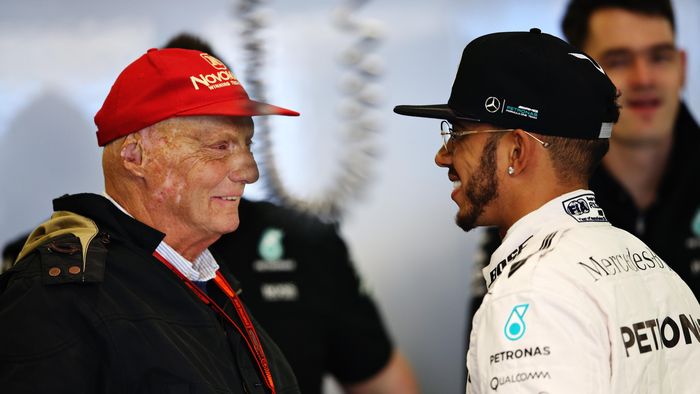 Lewis Hamilton bersama Niki Lauda. (Foto: Getty Images/Lars Baron) Lewis Hamilton bersama Niki Lauda. (Foto: Getty Images/Lars Baron)