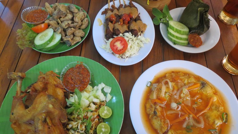 Aneka menu lezat serba jamur di Jejamuran (Fitraya/detikTravel) Aneka menu lezat serba jamur di Jejamuran (Fitraya/detikTravel)