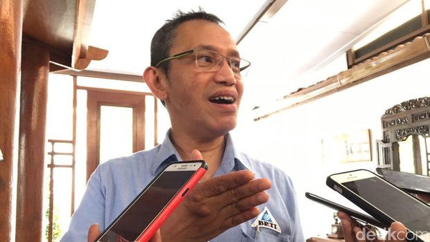 Bisnis Penjual Pulsa Terancam Mati, Apa Reaksi BRTI?