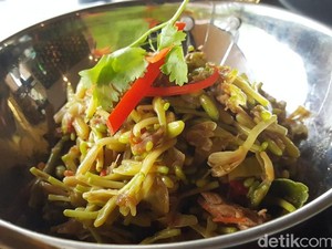 Renyah Pahit Garo Bunga Pepaya Juga Enak untuk Makan Siang