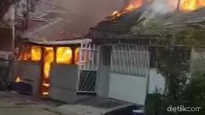 Berhasil Dipadamkan, Kebakaran 1 Rumah di Muara Karang karena Korsleting