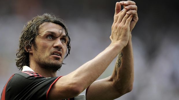 Paolo Maldini hanya membela AC Milan sepanjang kariernya.