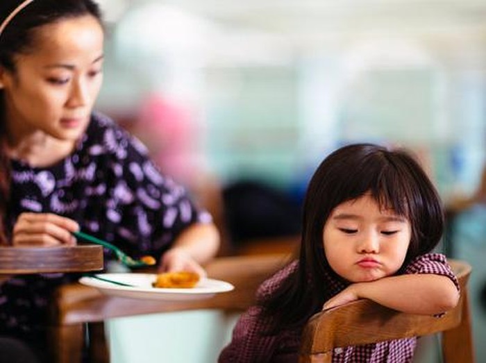 Trik Agar Anak Tak Mudah Bosan Saat Diajak Pergi ke Suatu Tempat