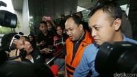 Yan terkena operasi tangkap tangan (OTT) pada Minggu (4/9/2016) lalu. Ia ditangkap sesaat setelah mengadakan kegiatan pengajian dalam rangka dirinya dan istrinya untuk berangkat haji. Dari tangan Yan, KPK menyita uang Rp 299.800.000 dan USD 11.200.