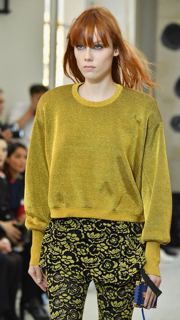 Dirilis Pertamakali, iPhone Case Louis Vuitton Menarik Atensi di Paris