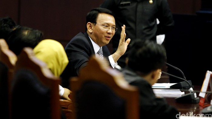 Ahok Beri Jawaban ke DPRD DKI Soal APBD Perubahan 2016