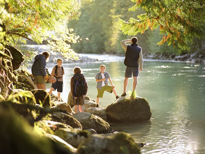 Ilustrasi Wisata Sungai