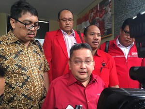 Wakil Ketua Komisi III DPR: Penangkapan Aktivis Diduga Makar Sesuai Aturan