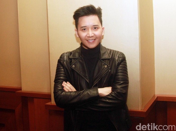 Rangga SM*SH saat ditemui di press screening film Pinky Promise