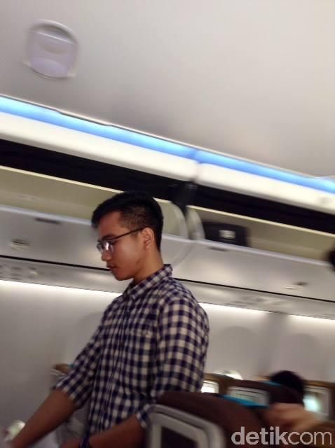 Cerita Wali Kota Solo yang Satu Pesawat Kelas Ekonomi dengan Gibran Jokowi
