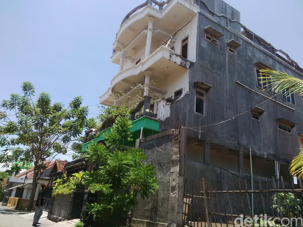 Rumah Dodi di Dusun Pajejeran, Desa Gunung Gangsir, Kecamatan Beji, Kabupaten Pasuruan (Foto: Muhajir Arifin/detikcom)