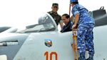 Jokowi Jajal Kokpit Sukhoi SU-30