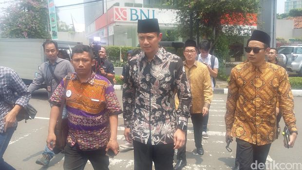 Saat Sandiaga dan Agus Harimurti Kritik Ahok Soal Trotoar Jakarta