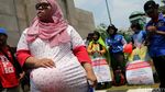 Aksi Buruh Minta Cuti Melahirkan 14 Minggu
