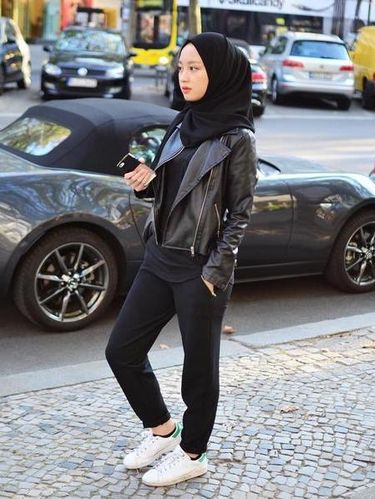 Foto: Gaya Hijab Simple Anak Kuliah ala Hijabers Cantik 