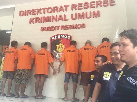 Foto: `Pelaku penipuan ditangkap polisi (Mei/detikcom)