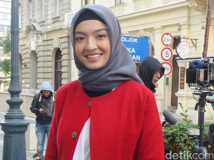 Raline Shah Sebut Hubungan dengan Ayahnya Sangat Rumit