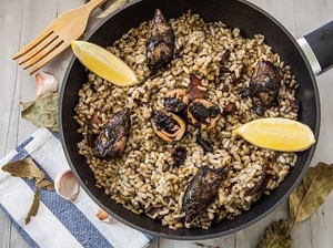 Gurih Mantap, Nasi dengan Paduan Kluwek