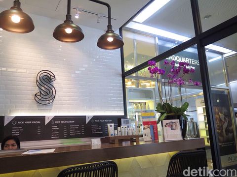 Mencoba Perawatan Mengecilkan Perut dalam 30 Menit di Surface Skin Habit