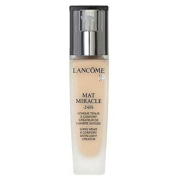 5 Pilihan <i>Foundation</i> untuk Kulit Berjerawat