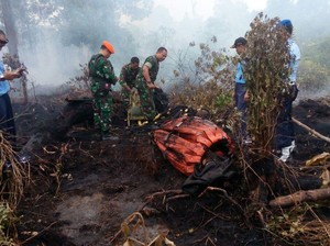 Angin Kencang, Heli Terpaksa Lepas Kantong Air Raksasa saat Water Bombing