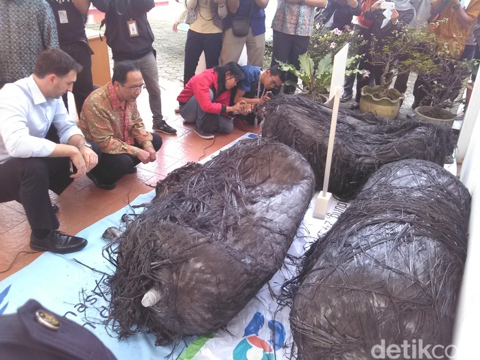 Sampah Antariksa Falcon 9