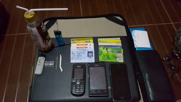 Polisi Tangkap PNS BPN Kapuas Hulu yang Sedang Pakai Sabu