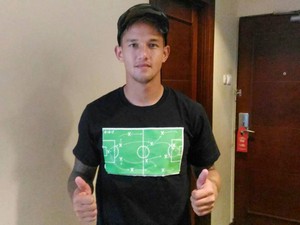 Irfan Bachdim Tak Lelah Dukung Pasukan Garuda dari Luar Lapangan