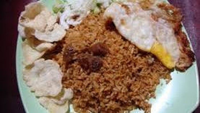 Ini Dia 5 Nasi Goreng Gerobak Enak di Jakarta - Halaman 2