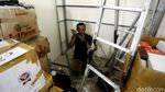 Sepinya Pengunjung di Kios TPS Pasar Jaya Manggarai