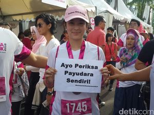 Dukungan Para Artis Agar Masyarakat Rutin Periksa Payudara Sendiri