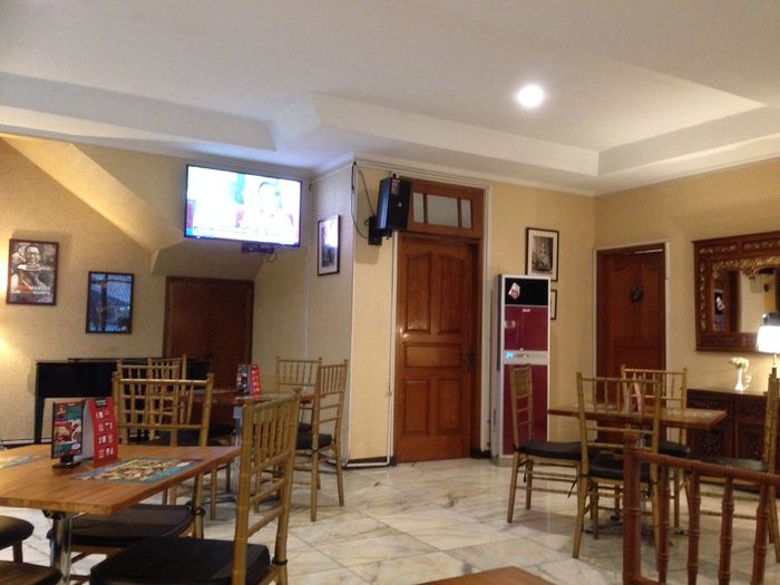 Bebek Kremes Jumbo Hingga Steak Bebek Bisa Dinikmati Di Resto Ini