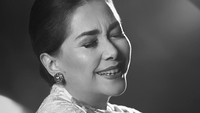 Bagi Widyawati Sophiaan Tanpa seni dunia sepi... Ia sempat juga terlibat pada acara  Diskusi Film  Aku Cinta Padamu (1974) dan Monolog Film Indonesia Di Mata Tjokro. (Dok. Galeri Indonesia Kaya)