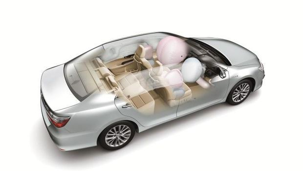 Toyota Luncurkan Camry dengan 5 Airbag