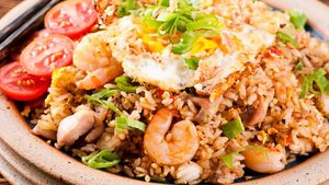Mau Bikin Nasi Goreng Seenak Restoran? Ikuti Tips dari Chef Ini!