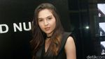 Cantiknya Olivia Jensen dalam Busana Serba Hitam