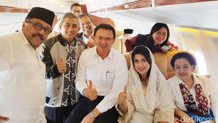 Kesan Ahok di Blitar: Senang, Bercanda dengan Risma, dan Dapat Berkah
